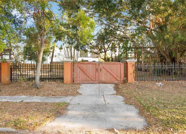 Property at 1721 8th St, Sarasota, FL 34236