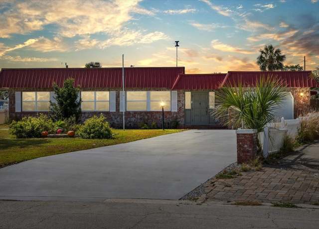 Property at 1247 Waverly Dr, Daytona Beach, FL 32118, 4 beds, 2 baths
