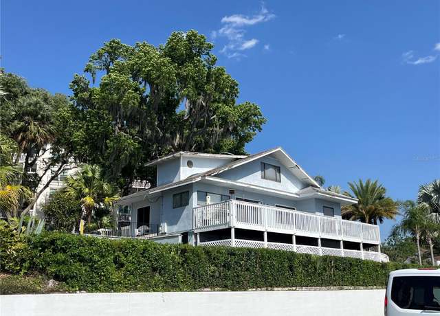 Property at 629 Helen St, Mount Dora, FL 32757, 3 beds, 2.5 baths