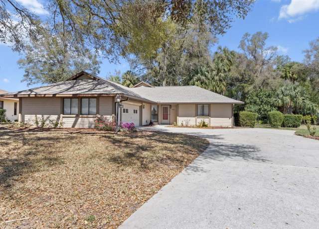 Property at 1469 N Chapelcross Loop, Crystal River, FL 34429, 3 beds, 2 baths