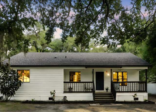 Property at 305 E Jackson St, Kissimmee, FL 34744, 3 beds, 2 baths