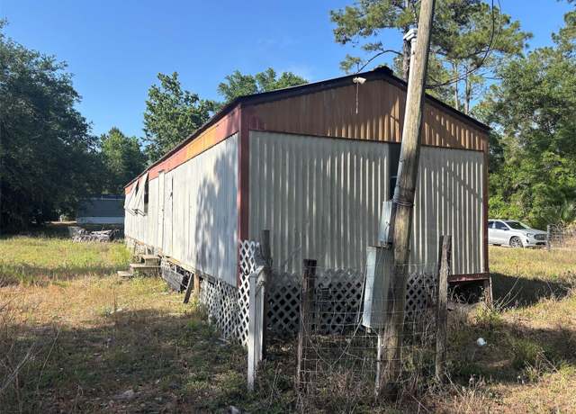 Property at 4336 NE 132nd Ct, Silver Springs, FL 34488, 2 beds, 2 baths
