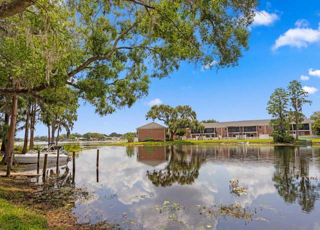 Property at 13751 Juniper Blossom Dr, Tampa, FL 33618, 2 beds, 2.5 baths
