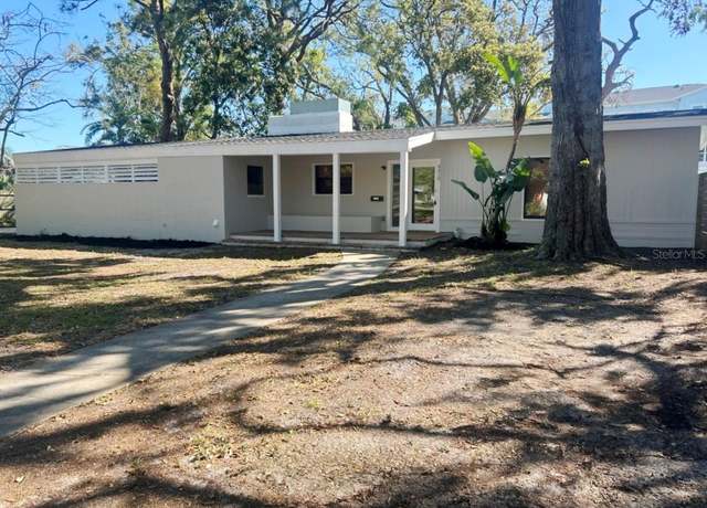 Property at 4310 7th St S, St Petersburg, FL 33705, 3 beds, 2.5 baths