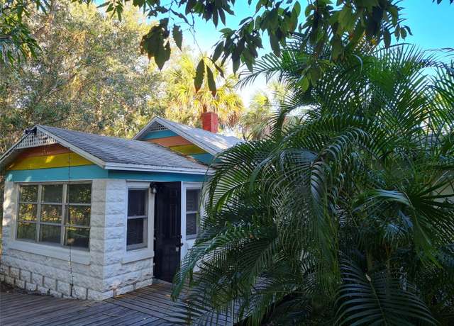 Property at 775 36th Ave S, St Petersburg, FL 33705, 2 beds, 2 baths