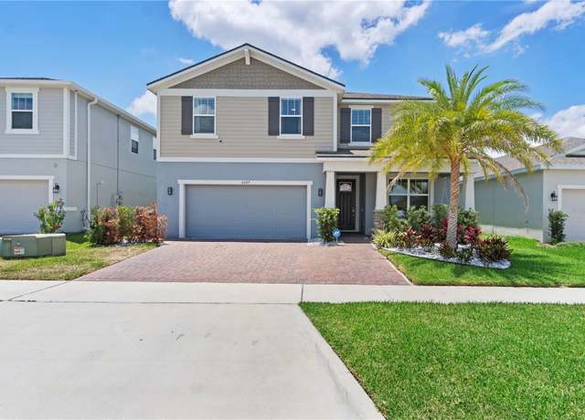 Property at 2227 Blue Salvia St, Clermont, FL 34711, 5 beds, 4.5 baths