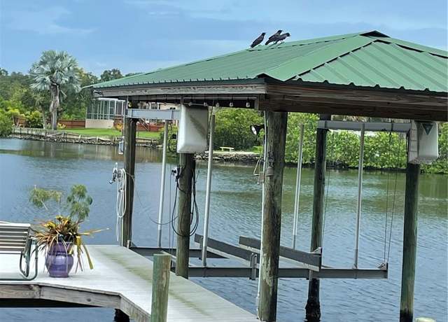 Property at 9922 Alavista Dr, Gibsonton, FL 33534
