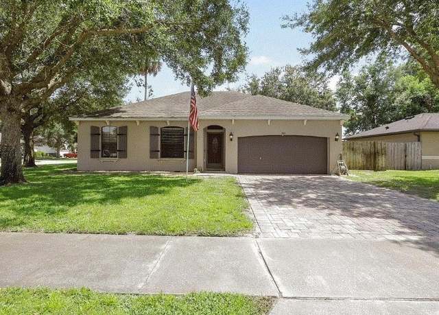 Property at 416 Country View Cir, Deland, FL 32720, 3 beds, 2 baths