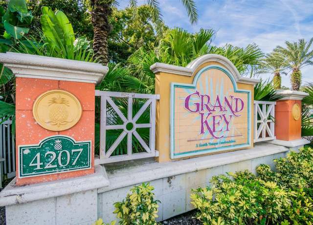 Property at 4207 S Dale Mabry Hwy #2105, Tampa, FL 33611, 1 bed, 1 bath