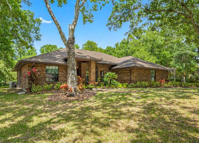 Property at 9206 65th Ave E, Bradenton, FL 34202, 3 beds, 2 baths