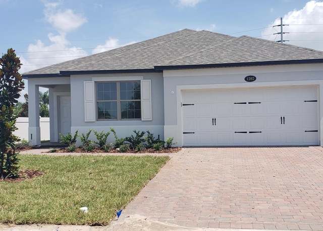 Property at 1292 Hilltop Pl, St Cloud, FL 34772, 4 beds, 2 baths