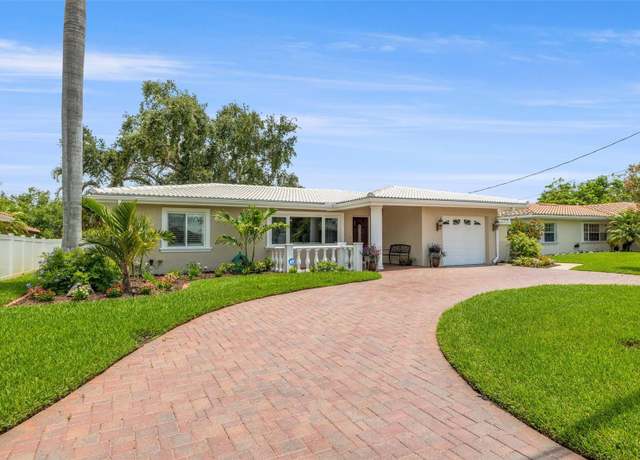 Property at 715 45th Ave NE, St Petersburg, FL 33703, 3 beds, 2 baths