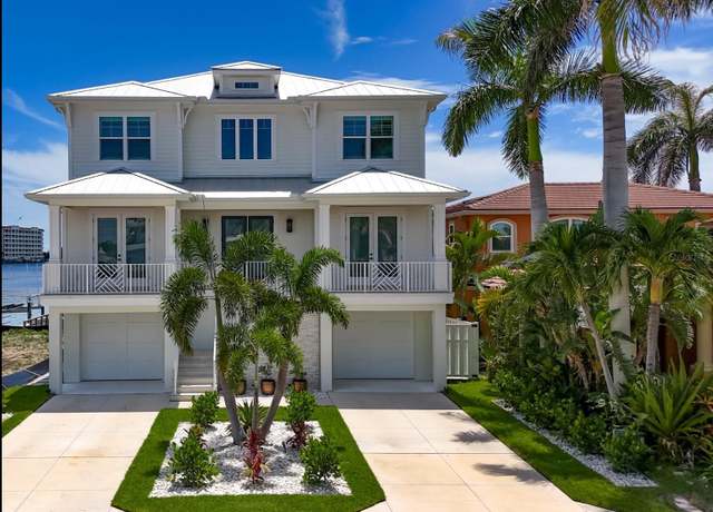Property at 17715 Wall Cir, Redington Shores, FL 33708, 5 beds, 4 baths
