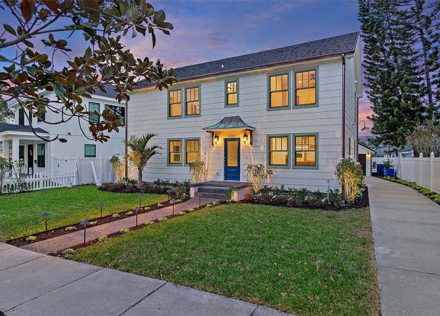 Property at 2410 Woodlawn Cir E, St Petersburg, FL 33704, 3 beds, 2.5 baths