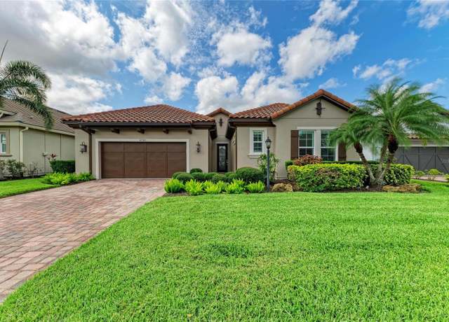 Property at 4740 Royal Dornoch Cir, Bradenton, FL 34211, 3 beds, 3 baths