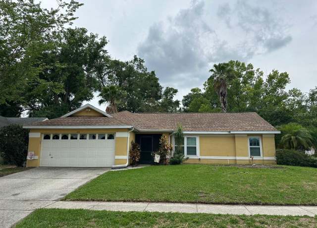 Property at 243 Country Landing Blvd, Apopka, FL 32703, 3 beds, 2 baths