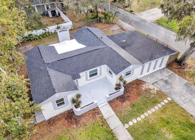 Property at 803 E Valencia St, Lakeland, FL 33805, 5 beds, 3 baths