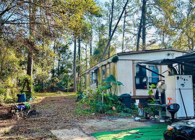 Property at 18186 Ferry Ave, Brooksville, FL 34604, 3 beds, 2 baths
