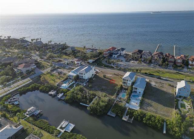 Property at 6409 Marbella Blvd, Apollo Beach, FL 33572