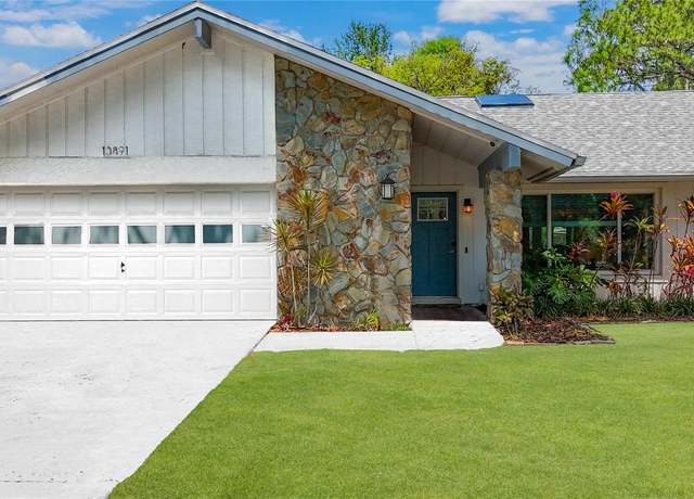 Property at 13891 Feather Sound Dr, Clearwater, FL 33762, 3 beds, 2 baths