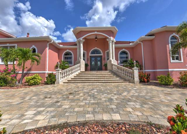 Property at 4409 Crews Ct, Port Charlotte, FL 33952, 3 beds, 3.5 baths