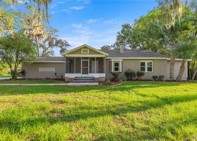Property at 4609 NE 7th St, Ocala, FL 34470, 3 beds, 2.5 baths