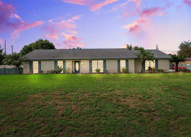Property at 2013 Capri Rd, Valrico, FL 33594, 4 beds, 2 baths
