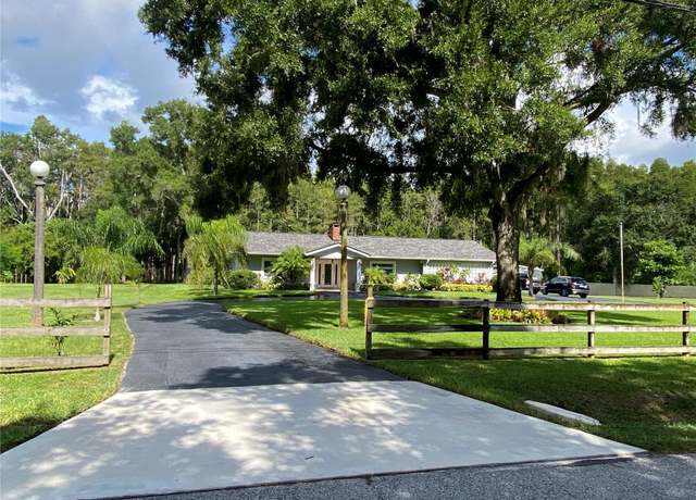 Property at 16918 Tobacco Rd, Lutz, FL 33558, 3 beds, 3 baths