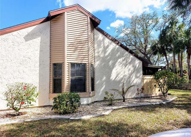 Property at 5800 Niblick Pl, North Port, FL 34287, 2 beds, 2 baths