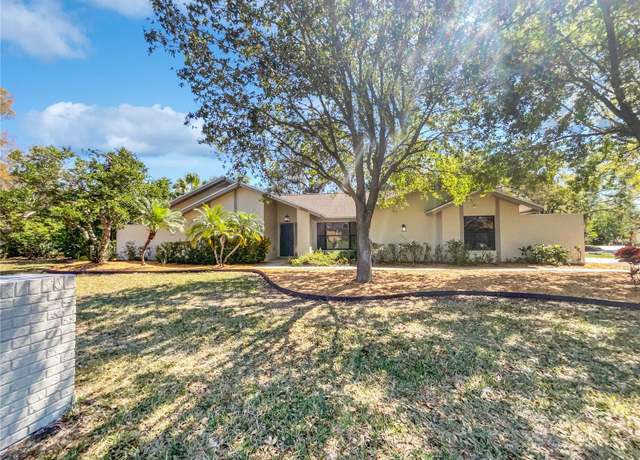 Property at 3010 Pine Club Dr, Plant City, FL 33566, 4 beds, 2.5 baths
