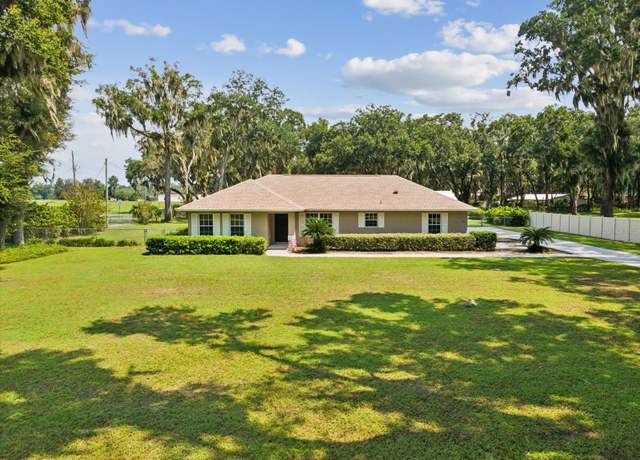 Property at 1414 Stephens Oak Ct, Plant City, FL 33567, 3 beds, 2 baths
