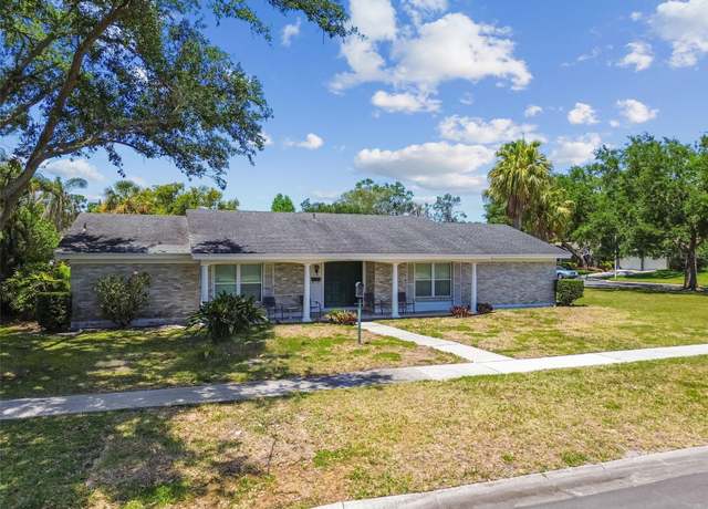 Property at 10408 Butia Pl, Tampa, FL 33618, 4 beds, 2 baths