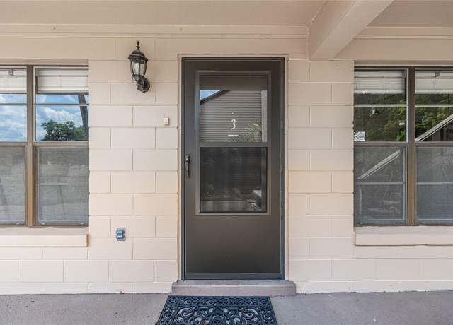 Property at 2433 NE 7th St #3, Ocala, FL 34470, 2 beds, 1 bath
