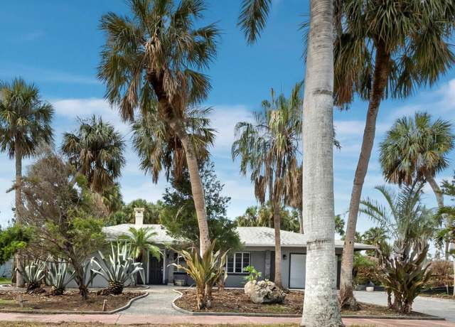 Property at 153 N Adams Dr, Sarasota, FL 34236, 3 beds, 2.5 baths