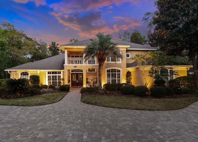 Property at 3747 SW 92nd Dr, Gainesville, FL 32608, 5 beds, 4.5 baths