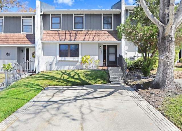 Property at 1331 Abbey Crescent Ln, Clearwater, FL 33759, 2 beds, 1.5 baths