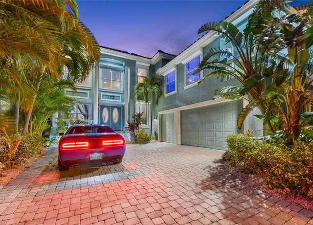Property at 1215 Acappella Ln, Apollo Beach, FL 33572, 4 beds, 3 baths