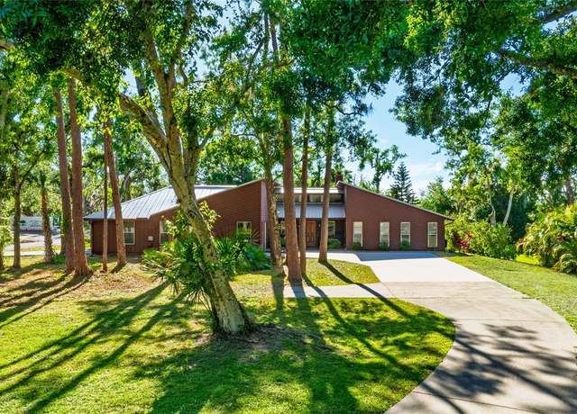 Property at 801 Oak Vista Dr, Sarasota, FL 34232, 4 beds, 3 baths