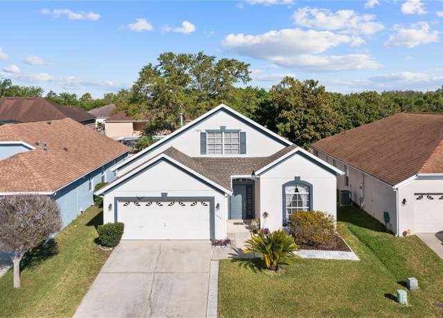 Property at 1056 Royal Saint George Dr, Orlando, FL 32828, 4 beds, 2.5 baths