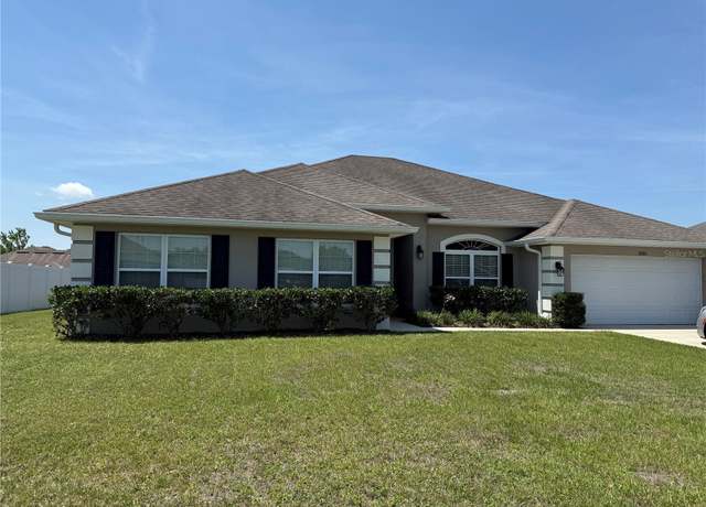 Property at 6800 SE 12th Pl, Ocala, FL 34472, 4 beds, 3 baths