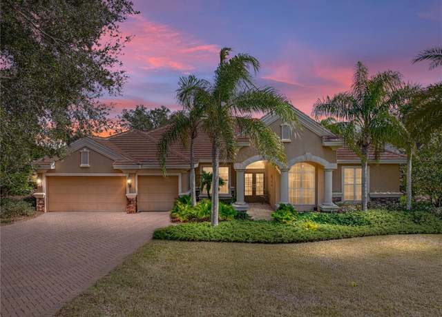 Property at 12700 Grand Traverse Dr, Dade City, FL 33525, 4 beds, 3.5 baths