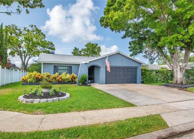 Property at 7444 119th Ave, Largo, FL 33773, 3 beds, 2 baths