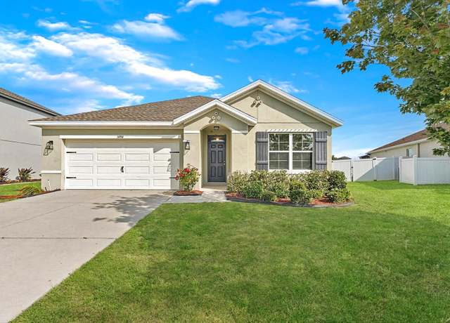Property at 14914 Flowing Gold Dr, Bradenton, FL 34212, 3 beds, 2 baths