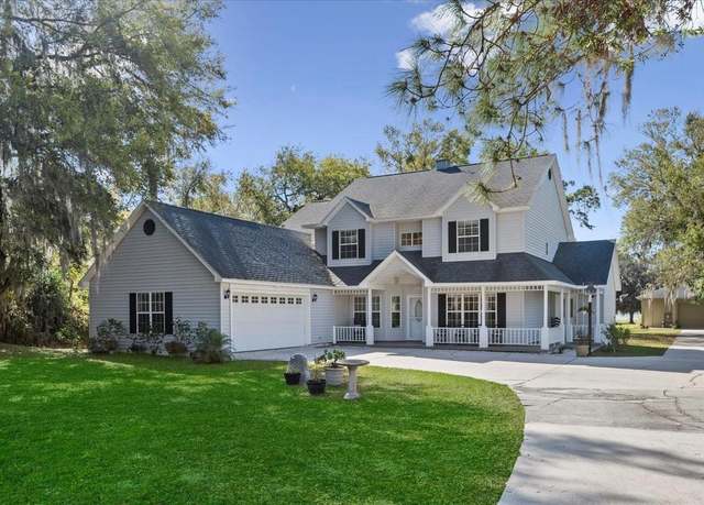 Property at 6810 Crystal Beach Rd, Winter Haven, FL 33880, 4 beds, 2.5 baths