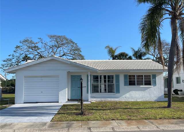 Property at 3705 Chinaberry Rd, Bradenton, FL 34208, 2 beds, 2 baths