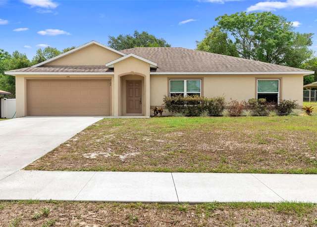 Property at 2104 E Parkton Dr, Deltona, FL 32725, 3 beds, 2 baths