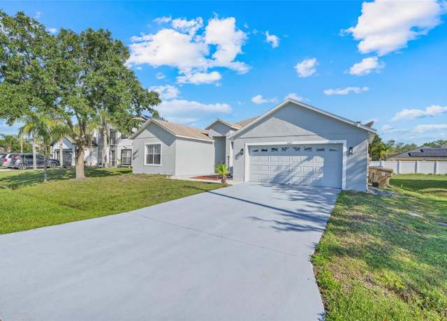 Property at 560 Viceroy Ct, Kissimmee, FL 34758, 5 beds, 3 baths