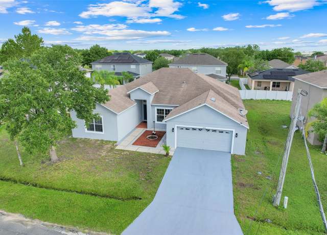 Property at 560 Viceroy Ct, Kissimmee, FL 34758, 5 beds, 3 baths