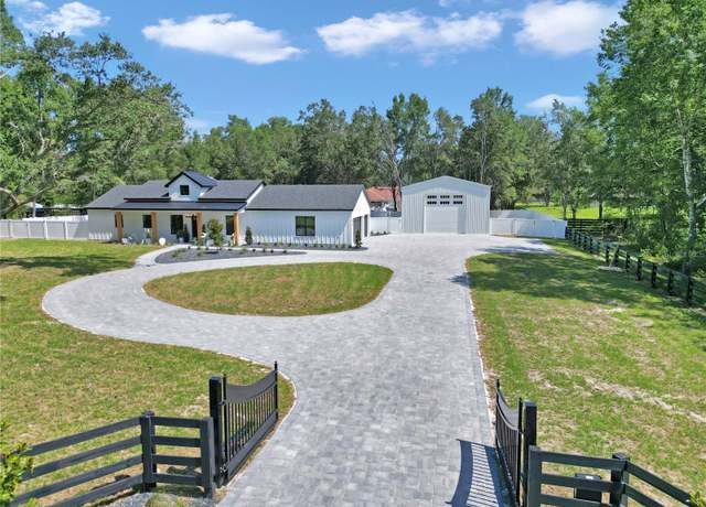 Property at 13393 SW 484 Hwy, Dunnellon, FL 34432, 3 beds, 2 baths