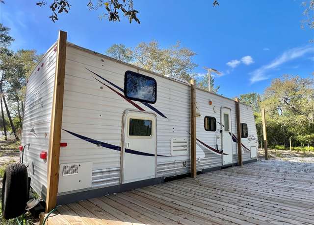Property at 104 Oleander Ln, Georgetown, FL 32139